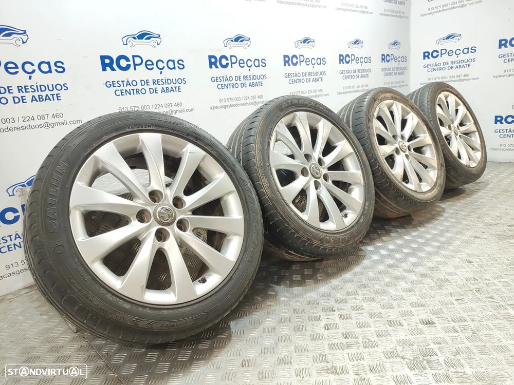 Conjunto de jantes 18 originais Opel Insignia A Facelift 8J ET42 5x120 - 3