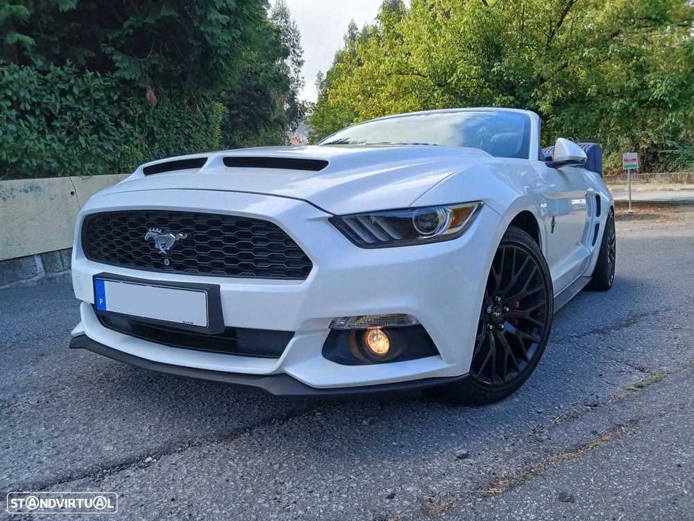 Ford Mustang 2.3i EcoBoost — fotografia 2