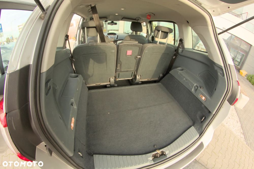 Ford Grand C-MAX - 8