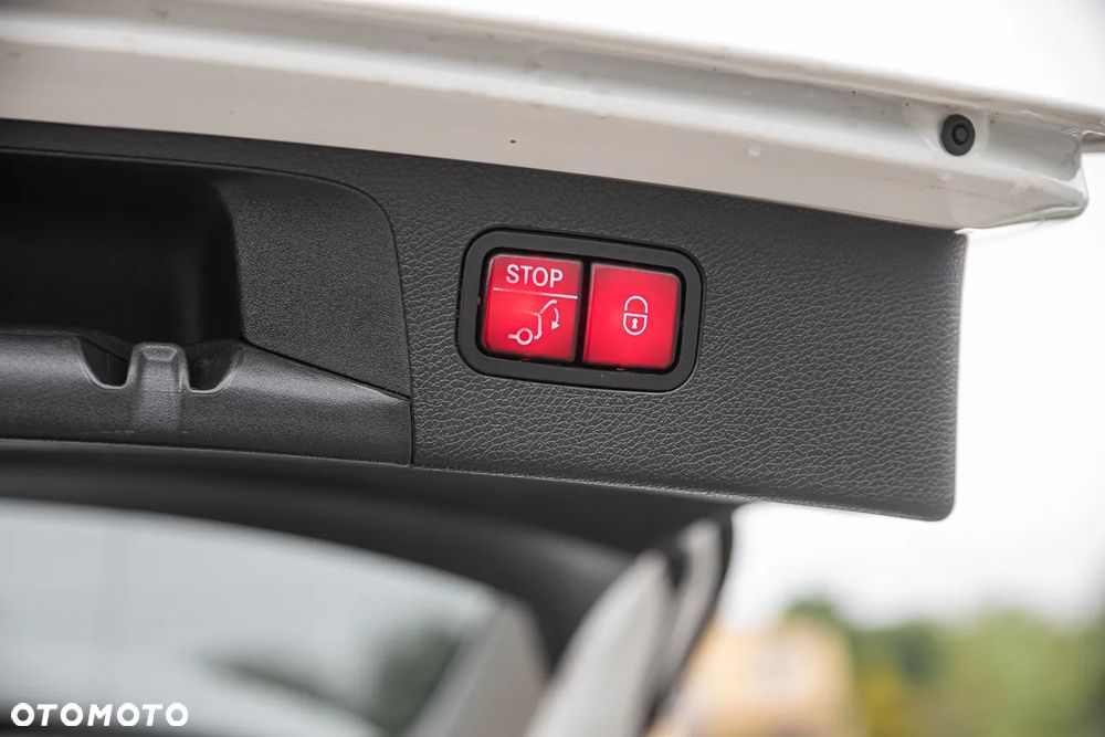 Mercedes-Benz Klasa E 220 d 4Matic All-Terrain 9G-TRONIC Exclusive - 33