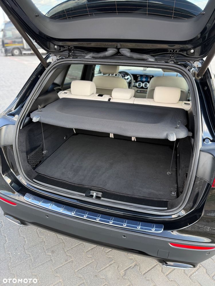 Mercedes-Benz GLA 220 d 4-Matic AMG Line - 14