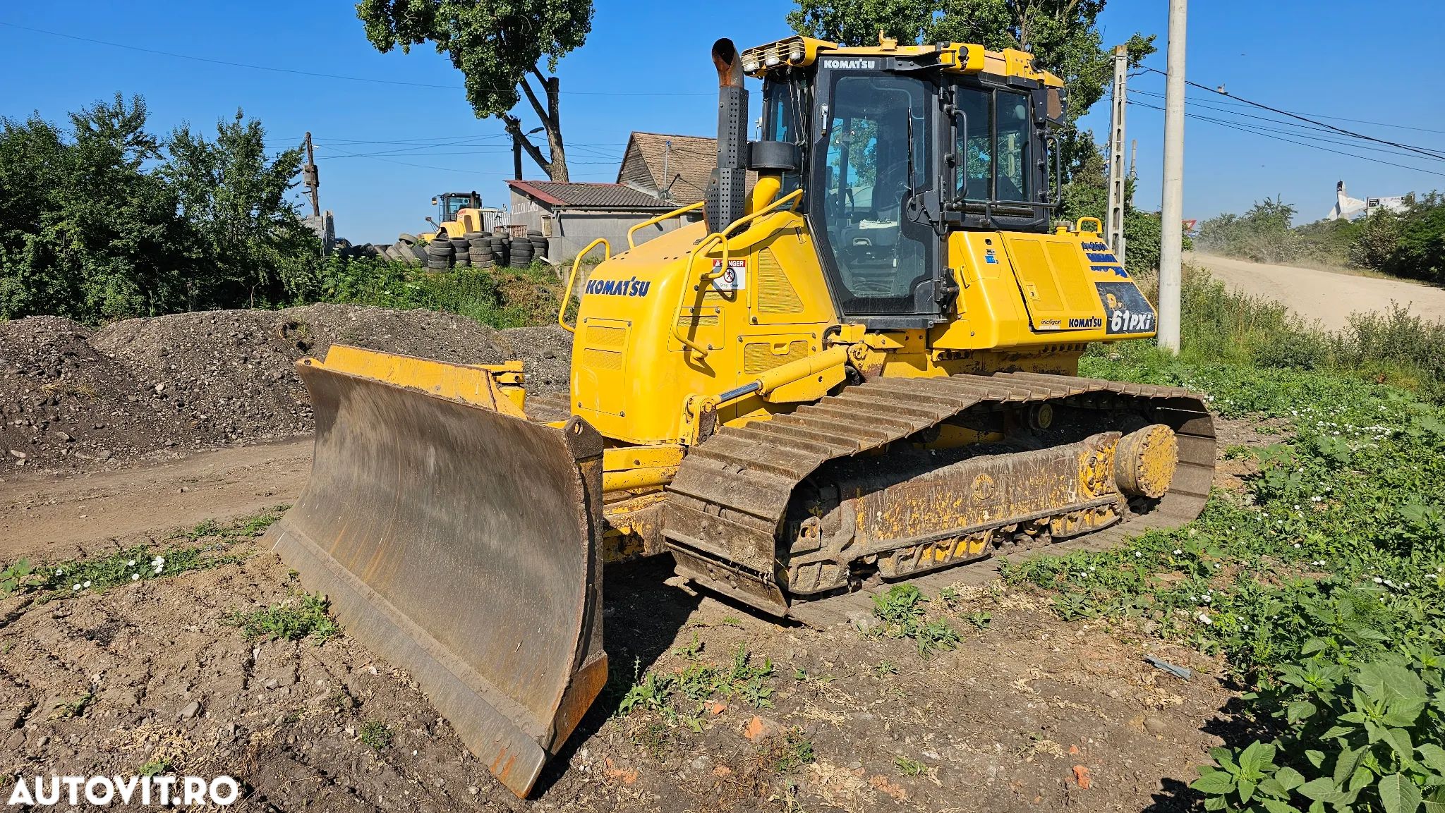 Komatsu D61 PXi Buldozer - 1