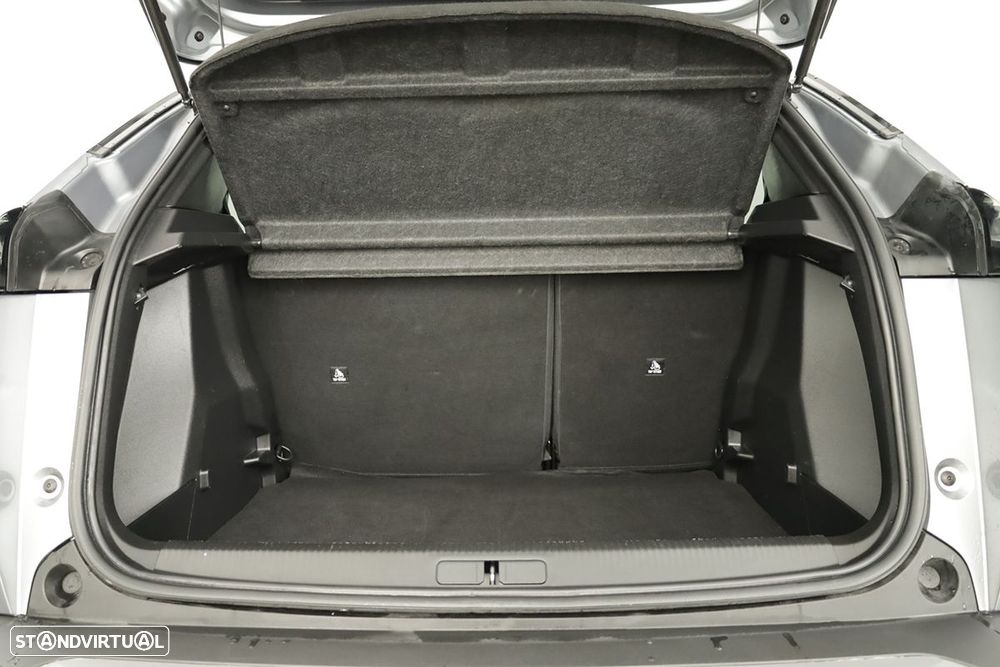 Peugeot 2008 1.2 PureTech Allure - 23