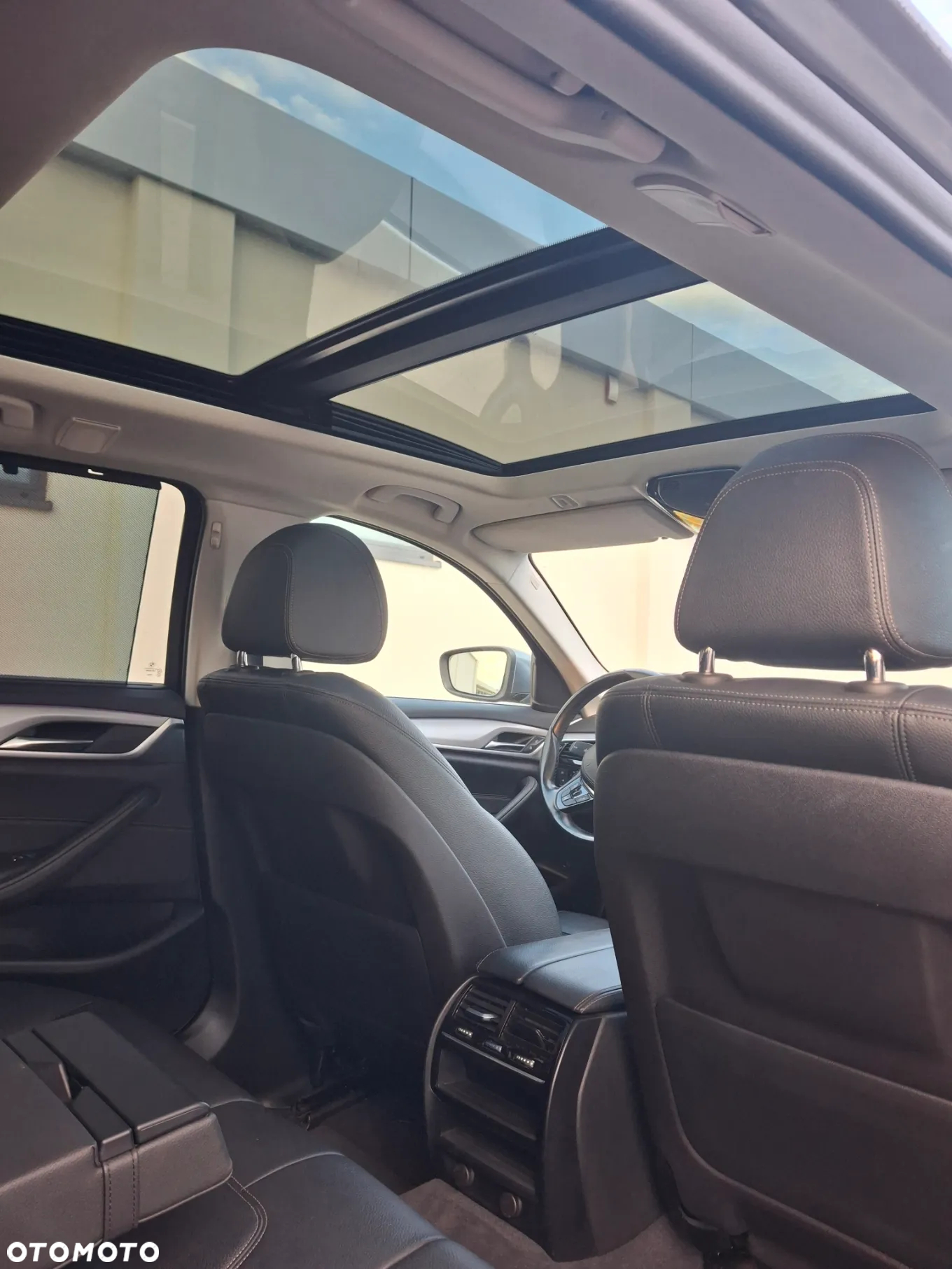 BMW Seria 5 518d Sport Line - 24