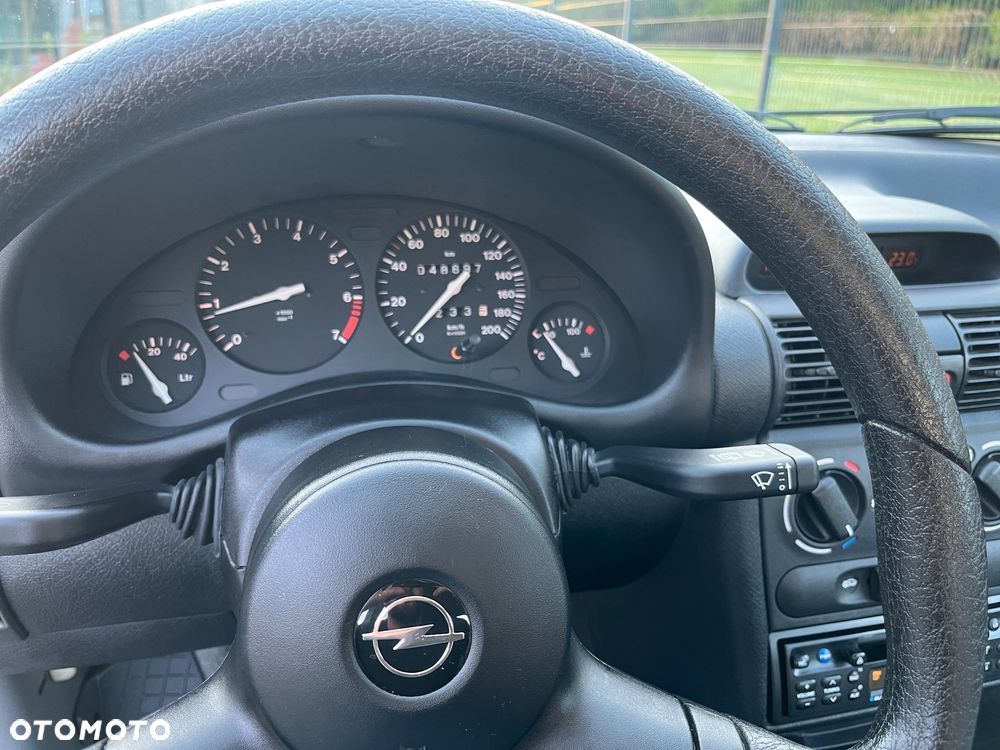 Opel Corsa - 15