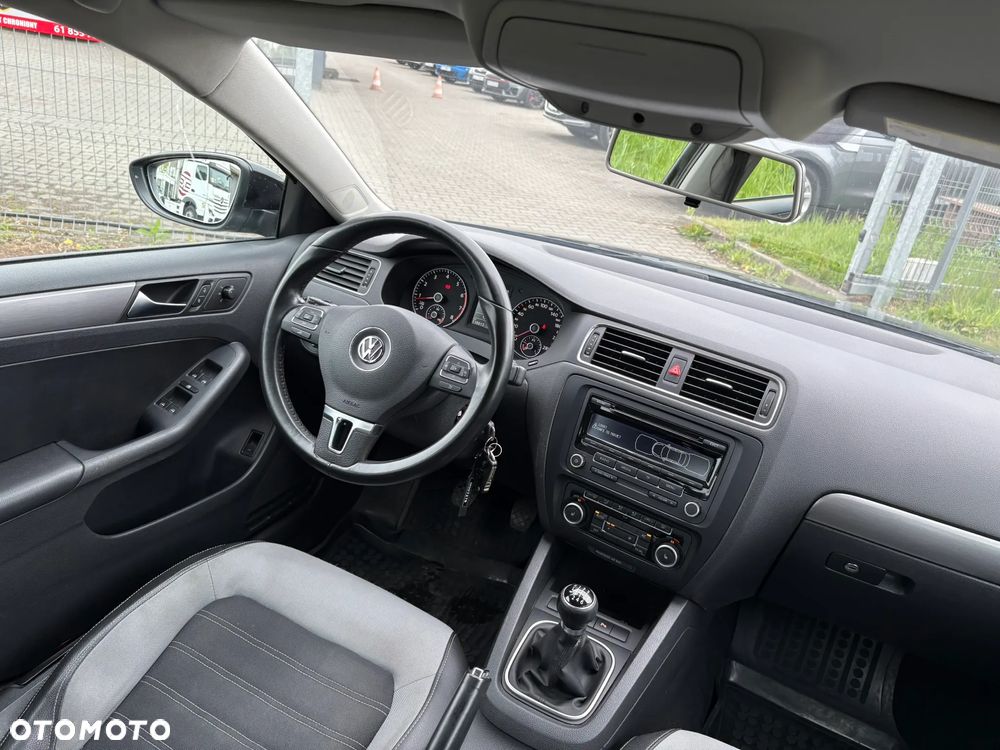 Volkswagen Jetta 1.4 TSI Highline - 21