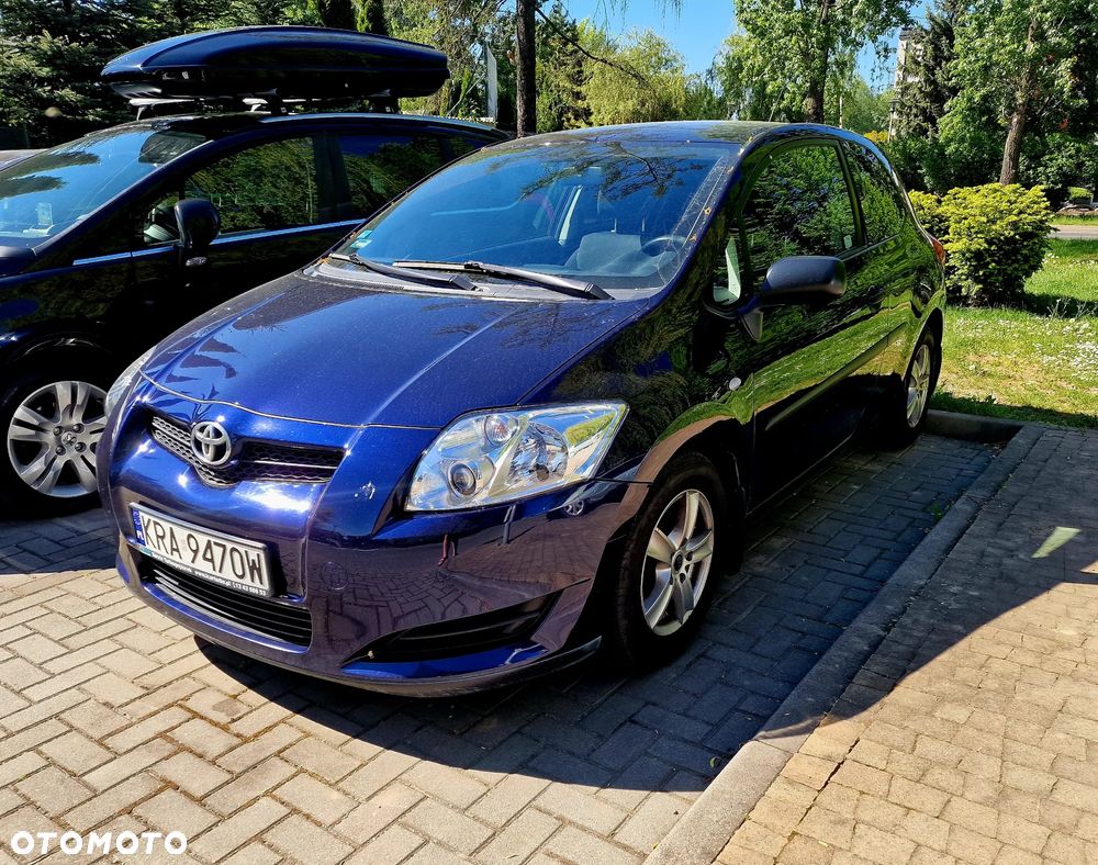 Toyota Auris 1.4 VVT-i Terra - 1