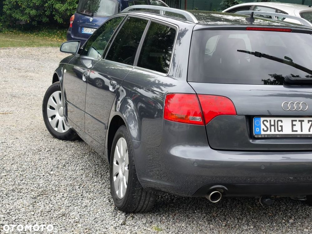 Audi A4 Avant 2.0 T FSI - 13