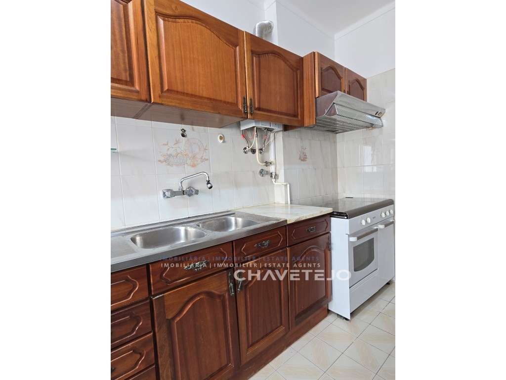 Apartamento T2 com garagem dupla e vista para o Castelo de Tomar - Grande imagem: 5/32