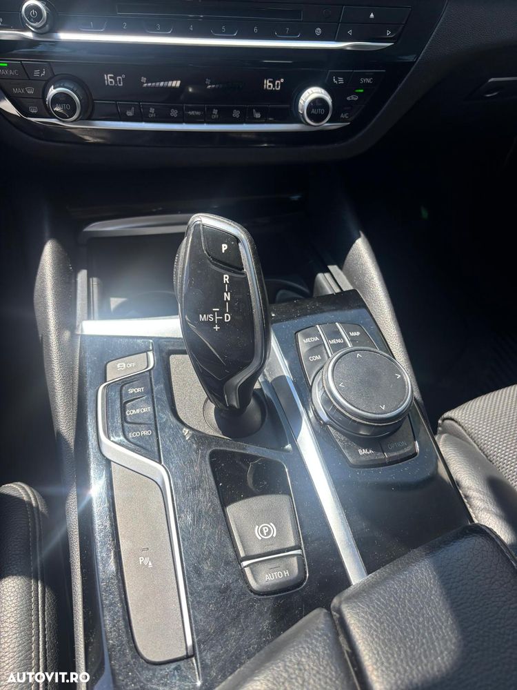 BMW Seria 5 520d xDrive Aut. Sport Line - 16