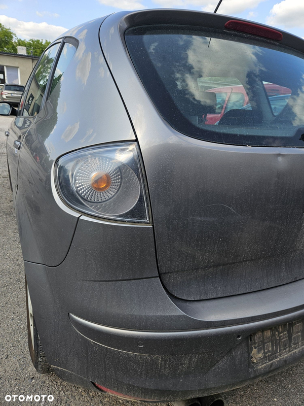 Seat Altea lampy tył tylne lewa prawa