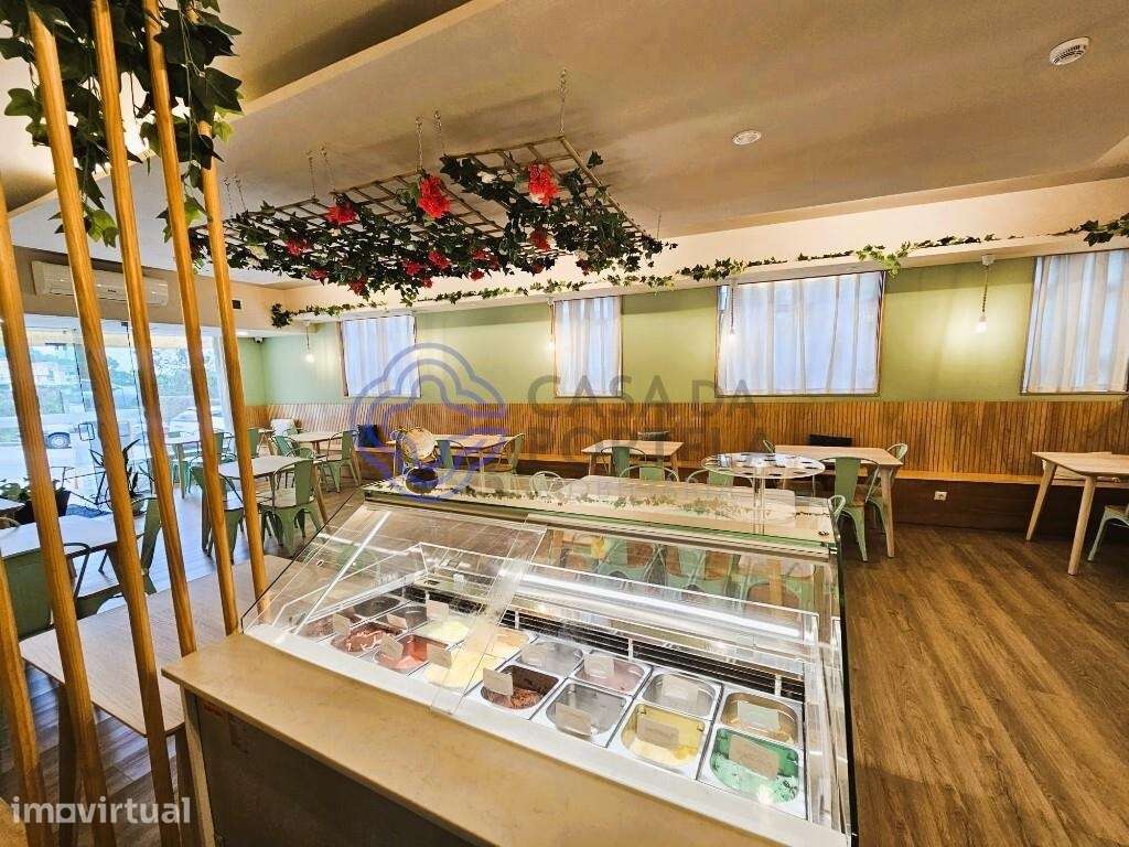 Espaço de Restauração: Geladaria, Creparia e Brunch para Trespasse, em - Grande imagem: 4/12
