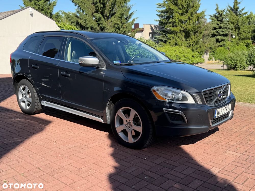 Volvo XC 60 DRIVe R-Design - 2