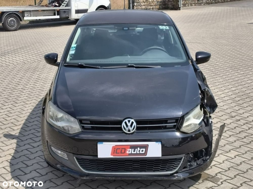 Volkswagen Polo - 2