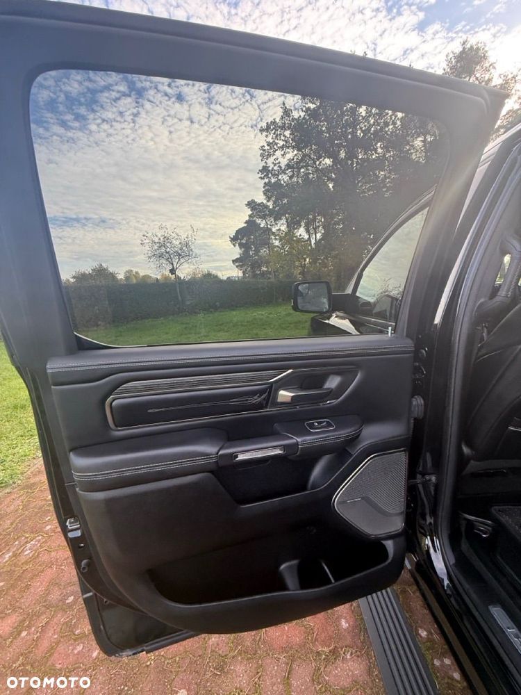 RAM 1500 5.7 Crew Cab Shortbed Limited Black - 19