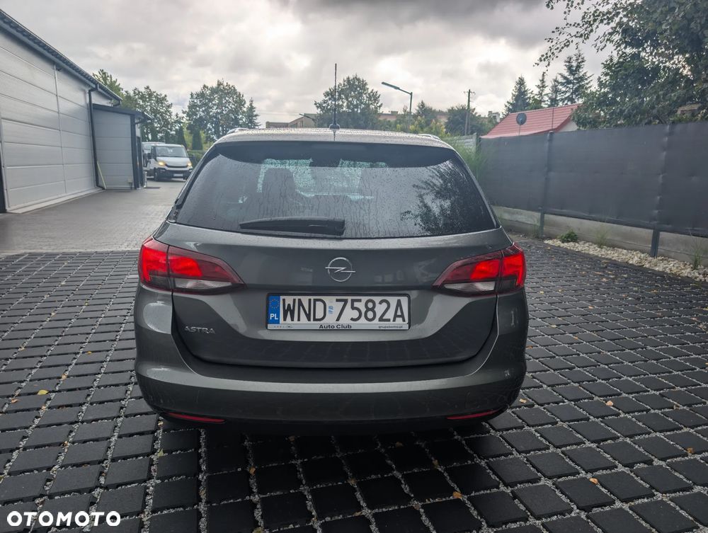 Opel Astra V 1.2 T Elegance S&S - 11