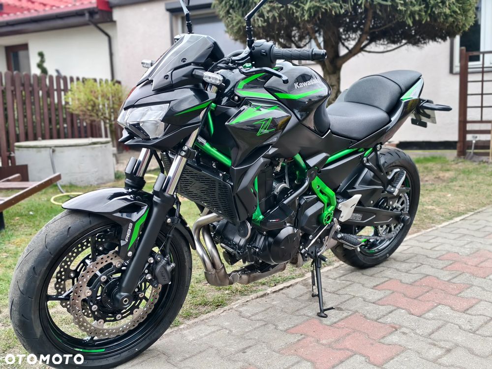 Kawasaki ER - 19