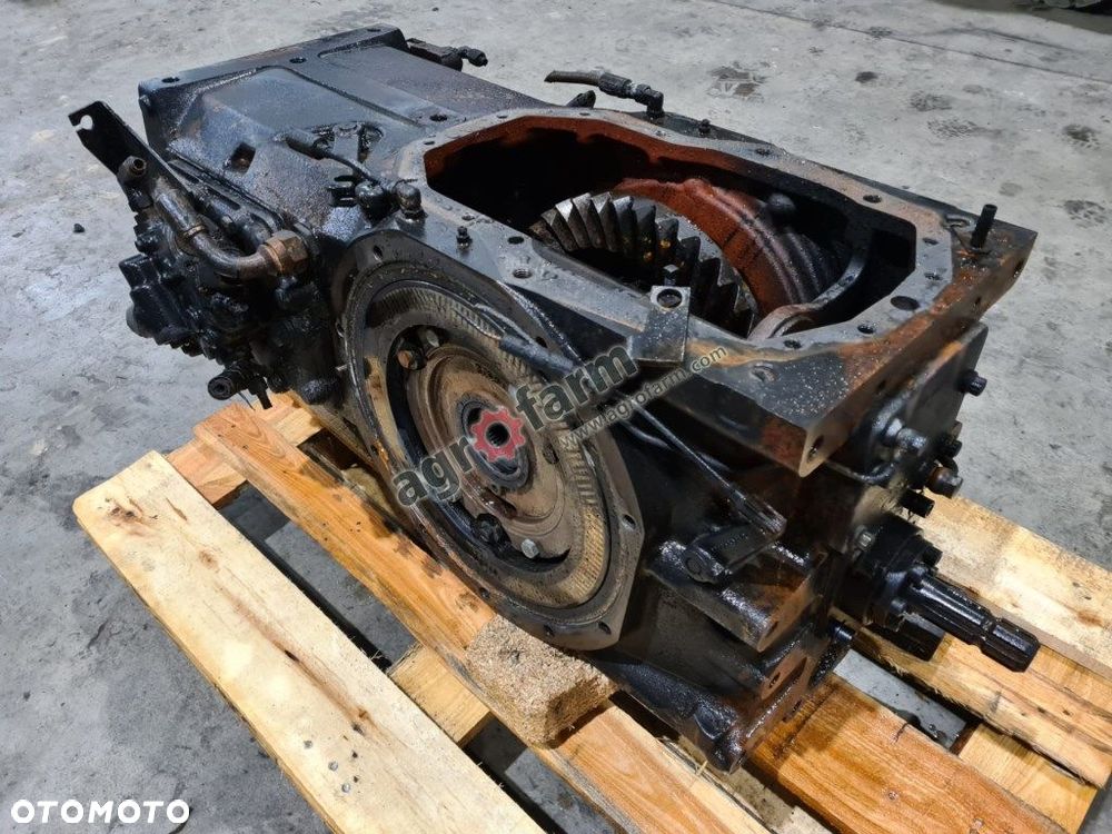 Tylny most Massey Ferguson 6130 851B1 - 2