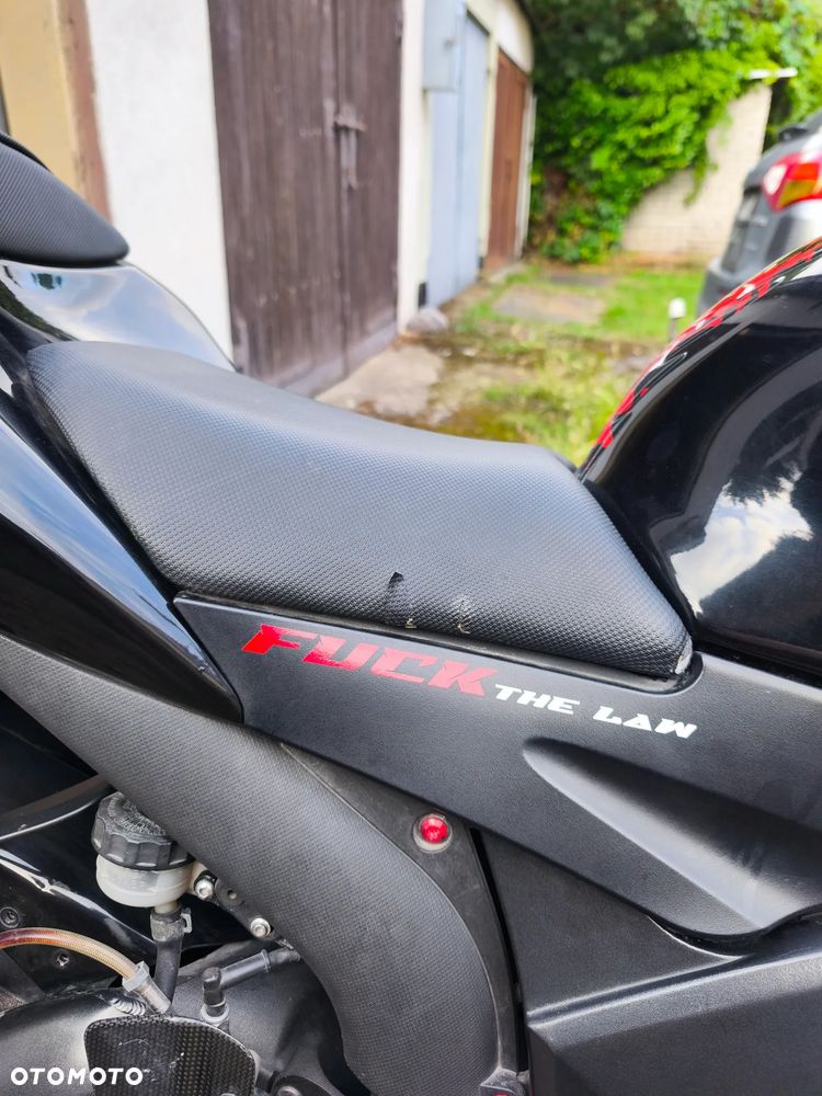 Kawasaki ZX - 8