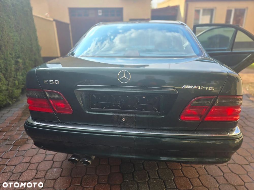 Mercedes-Benz Klasa E - 22