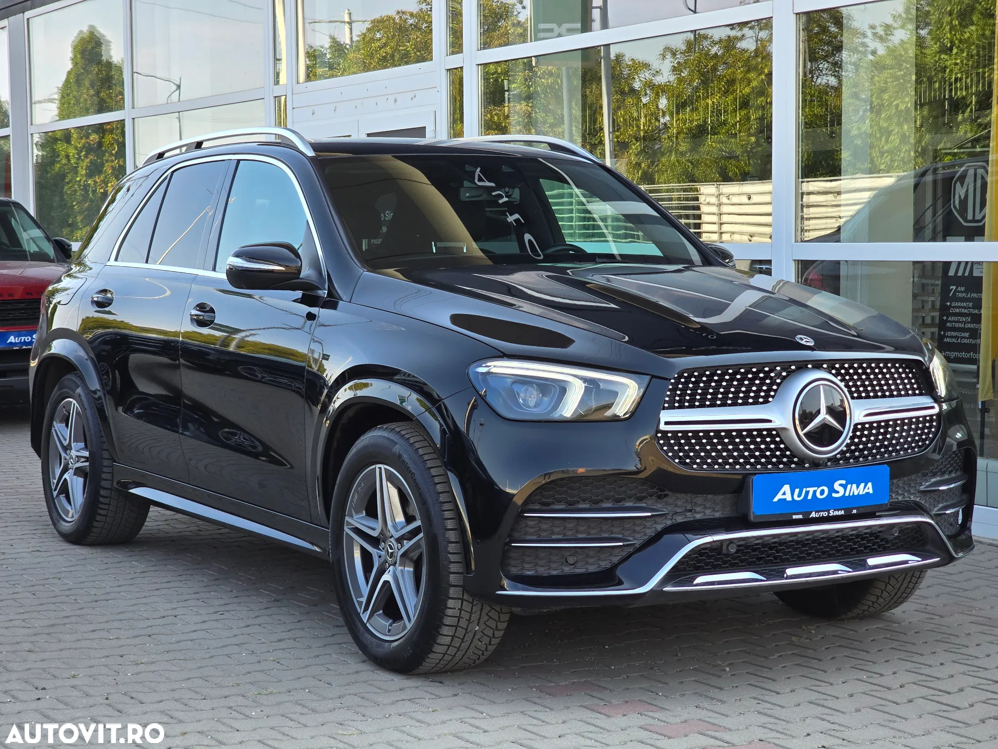 Mercedes-Benz GLE 300 d 4Matic 9G-TRONIC AMG Line - 2