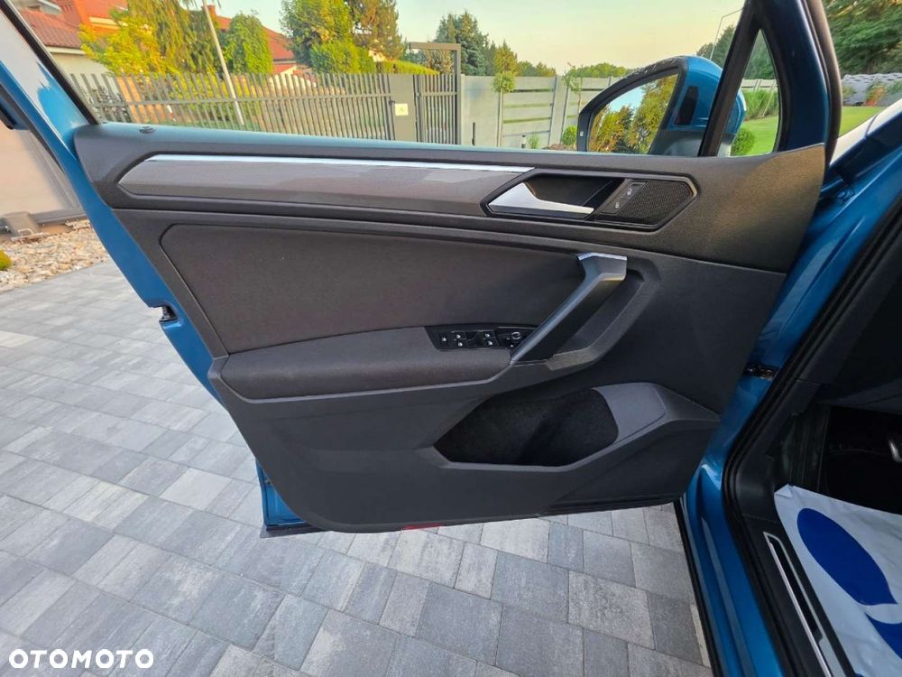 Volkswagen Touran - 11