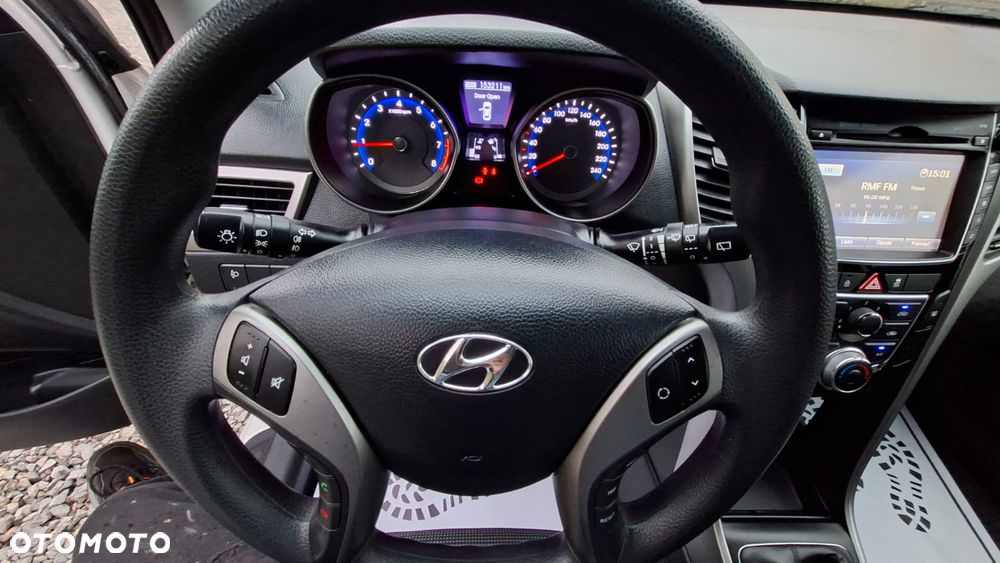 Hyundai i30 1.4 Fifa World Cup Edition - 22