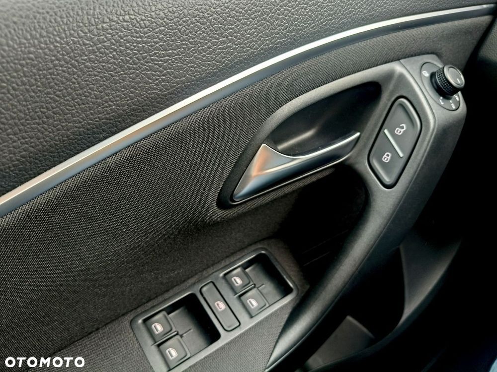 Volkswagen Polo - 10