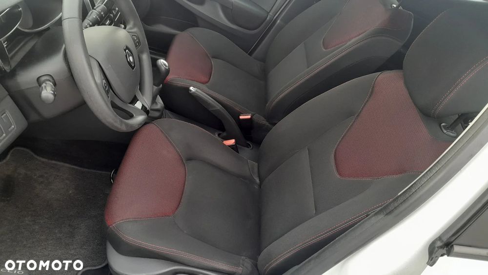 Renault Clio 1.2 16V 75 LIMITED - 7