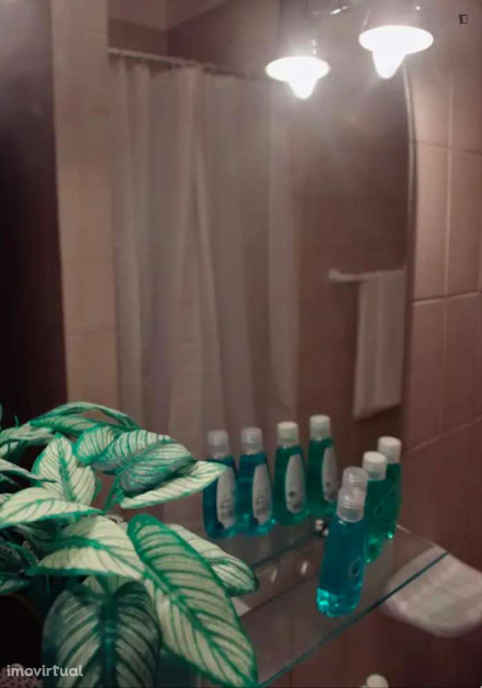 Quarto - localizado em Cidral Coimbra - Grande imagem: 4/14