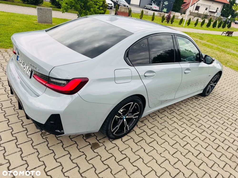 BMW Seria 3 320e PHEV M Sport - 15