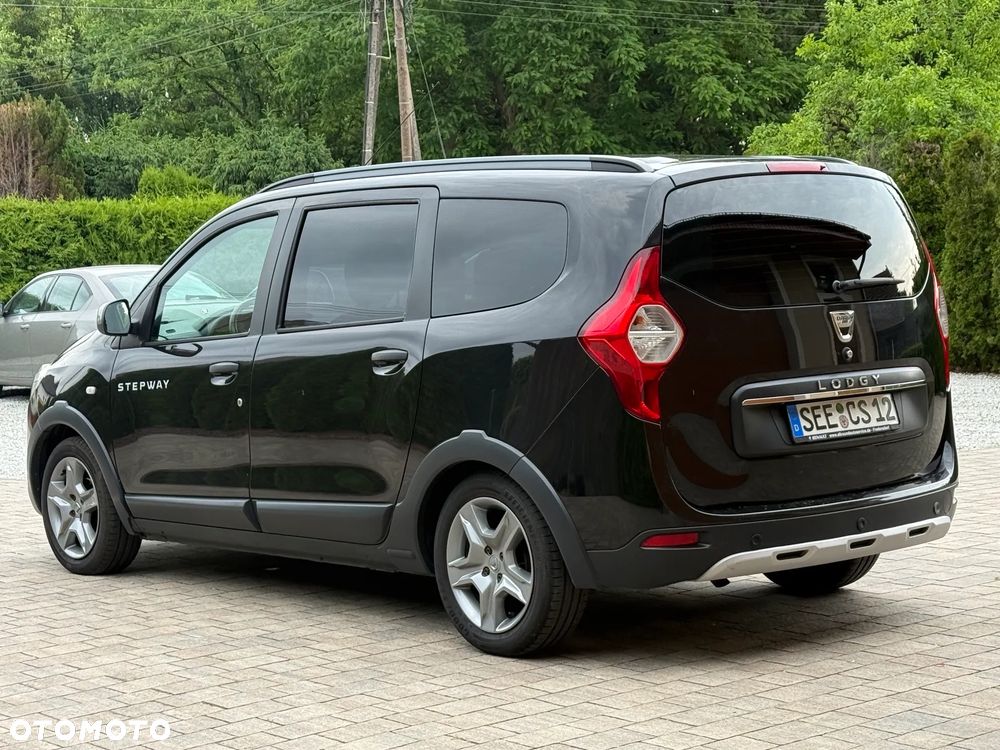 Dacia Lodgy 1.6 SCe Stepway S&S - 3