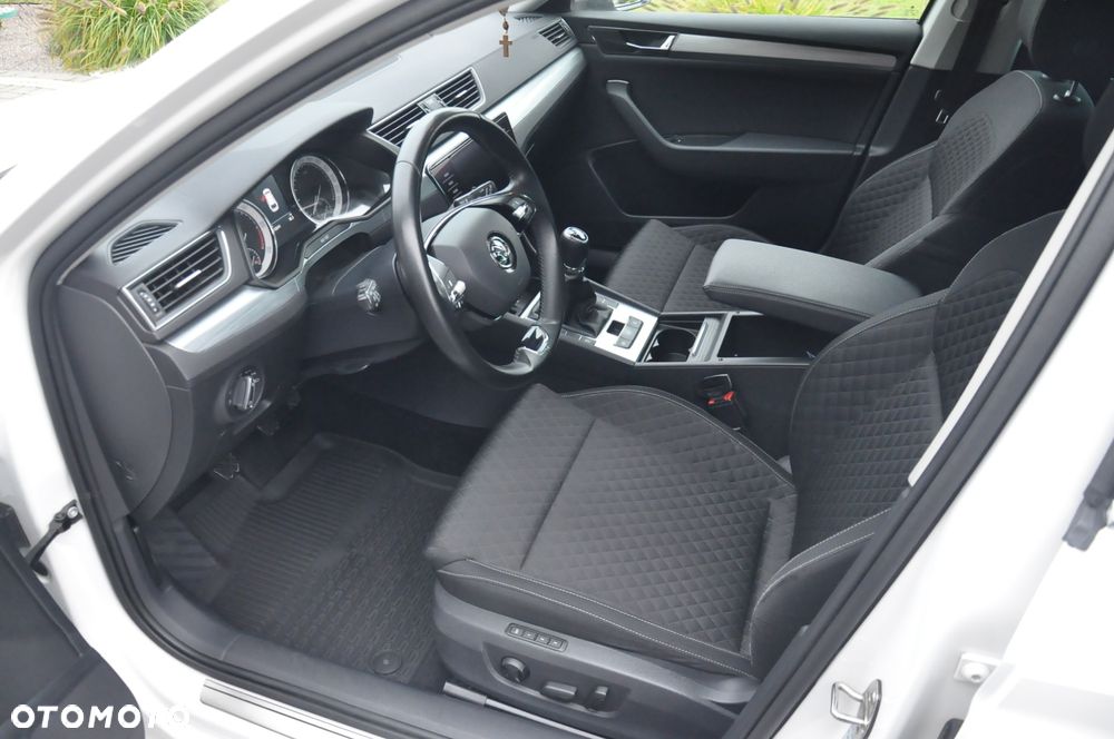 Skoda Superb - 16