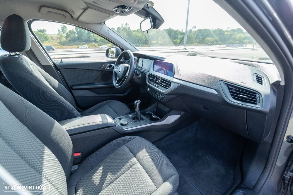 BMW 116 d Advantage — fotografia 8