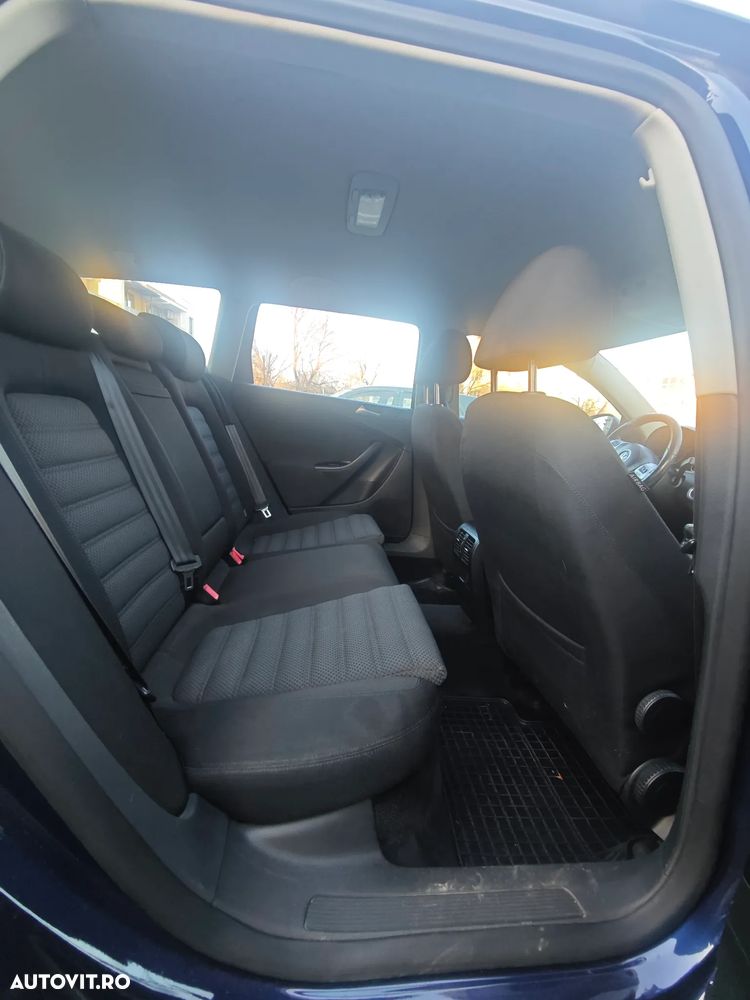 Volkswagen Passat - 22