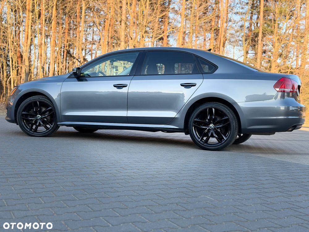 Volkswagen Passat - 17