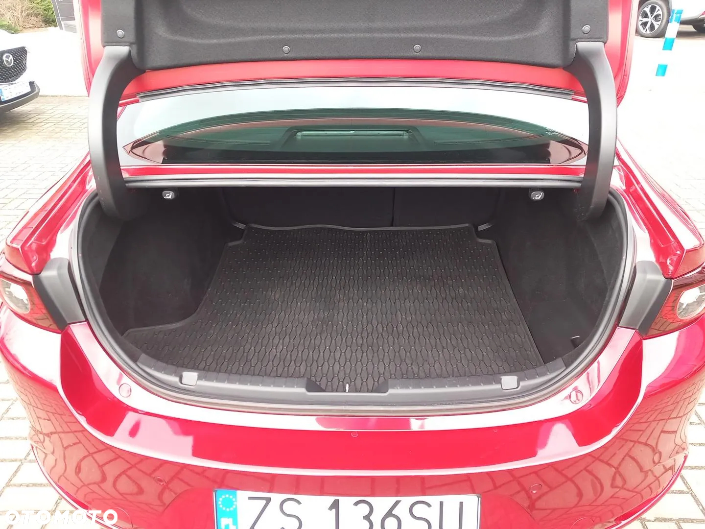 Mazda 3 - 10