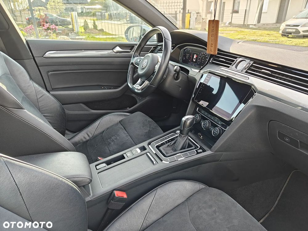 Volkswagen Arteon 2.0 TDI SCR R-Line DSG - 17