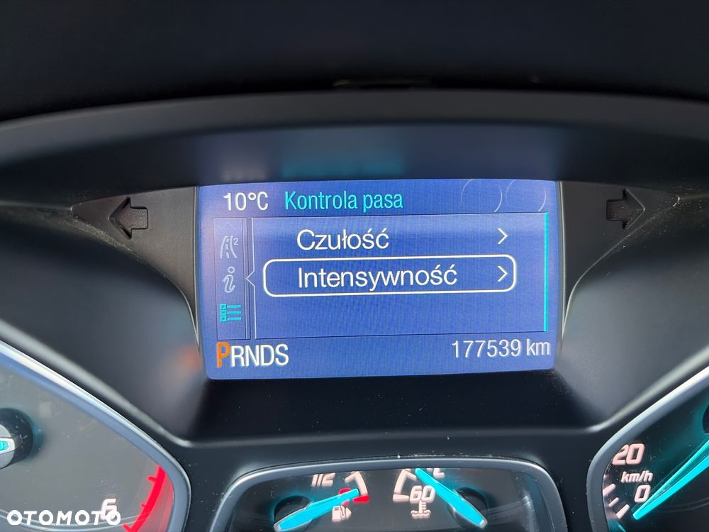 Ford Kuga 2.0 TDCi 4x4 ST-Line - 36
