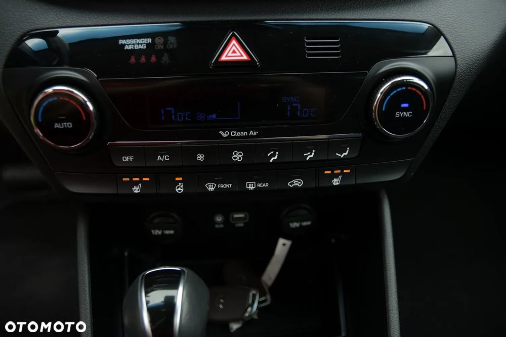 Hyundai Tucson blue 1.7 CRDi 2WD DCT Premium - 33