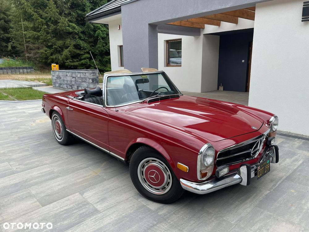 Mercedes-Benz 280 - 1