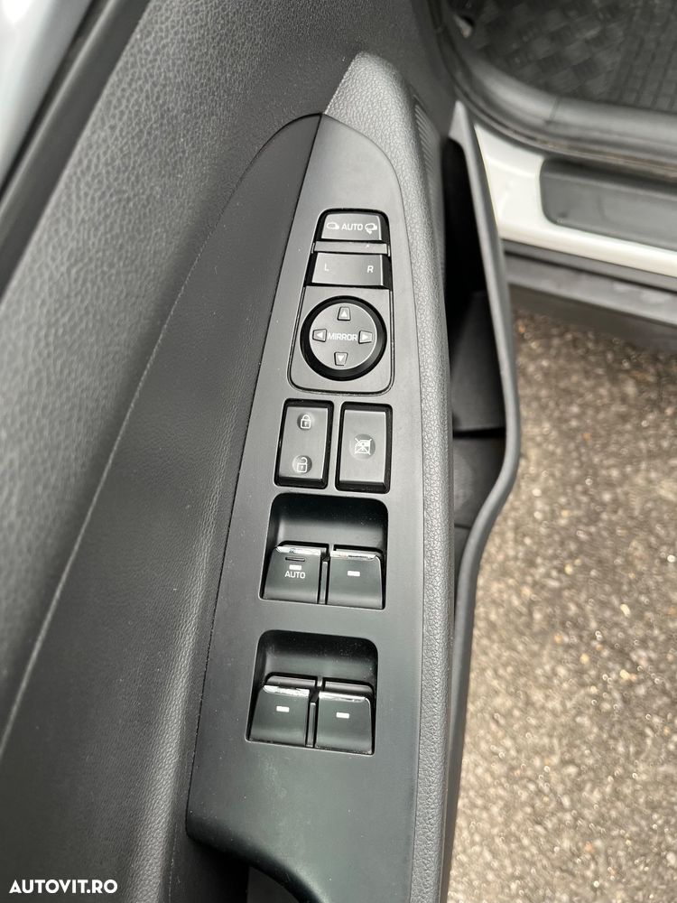 Hyundai Tucson 2.0 CRDI 4WD Automatik Premium - 11