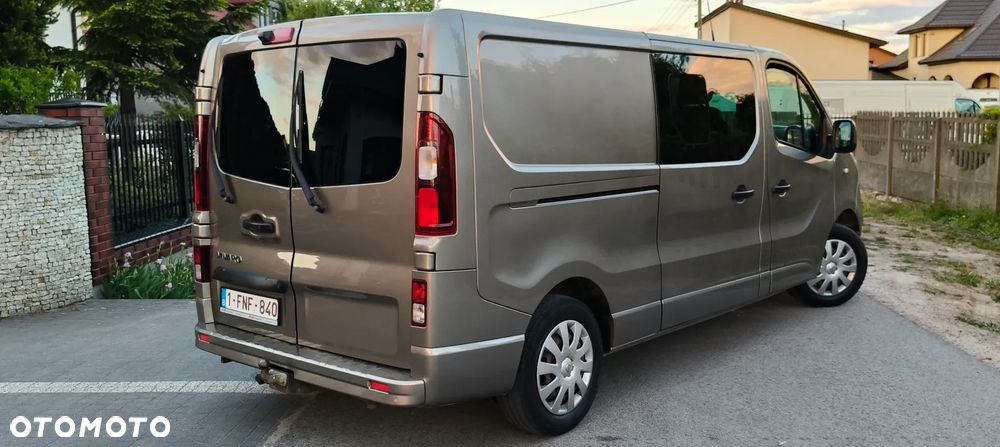 Opel Vivaro L2H1 2,9t Elegance Premium - 4