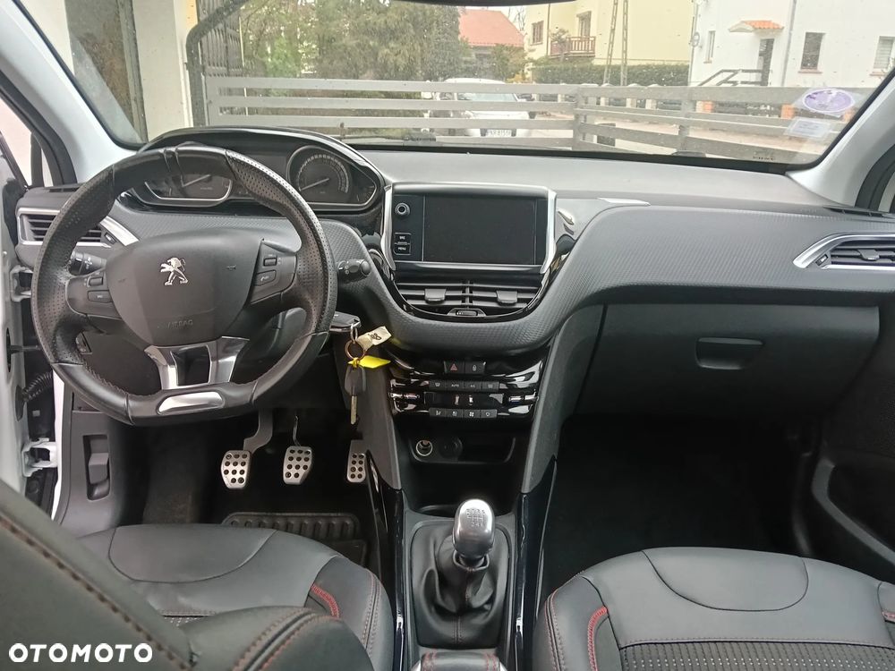 Peugeot 2008 PureTech 130 Stop&Start GT-Line Edition - 13
