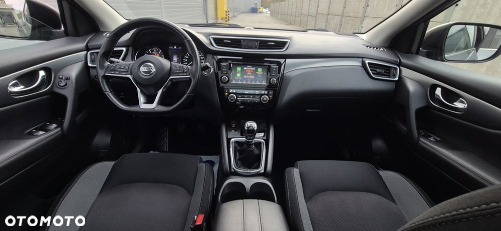 Nissan Qashqai 1.3 DIG-T N-WAY - 11