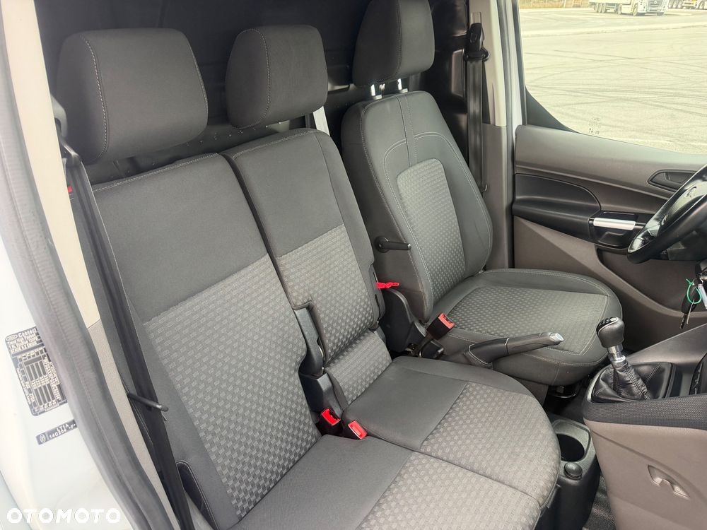 Ford Transit Connect - 9