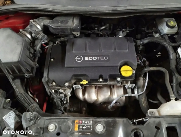 OPEL CORSA E 15r 1.4 16V 66kW SILNIK B14XEL GOŁY