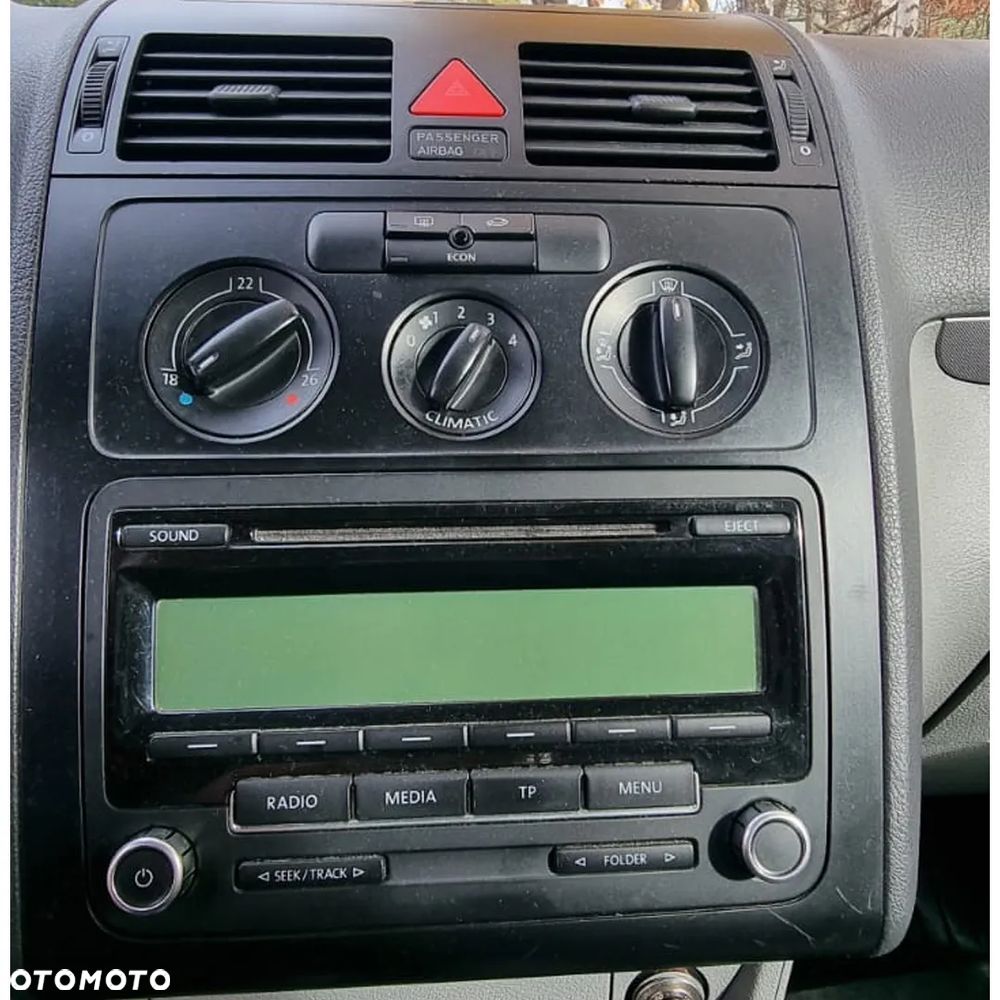 Volkswagen Touran - 16