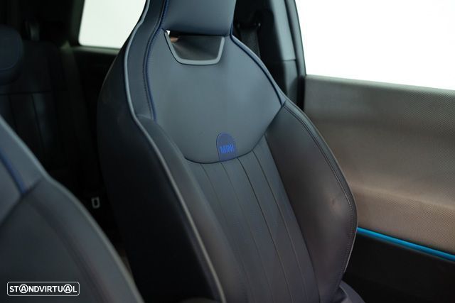 MINI 3 Portas Cooper SE Favoured M - 56