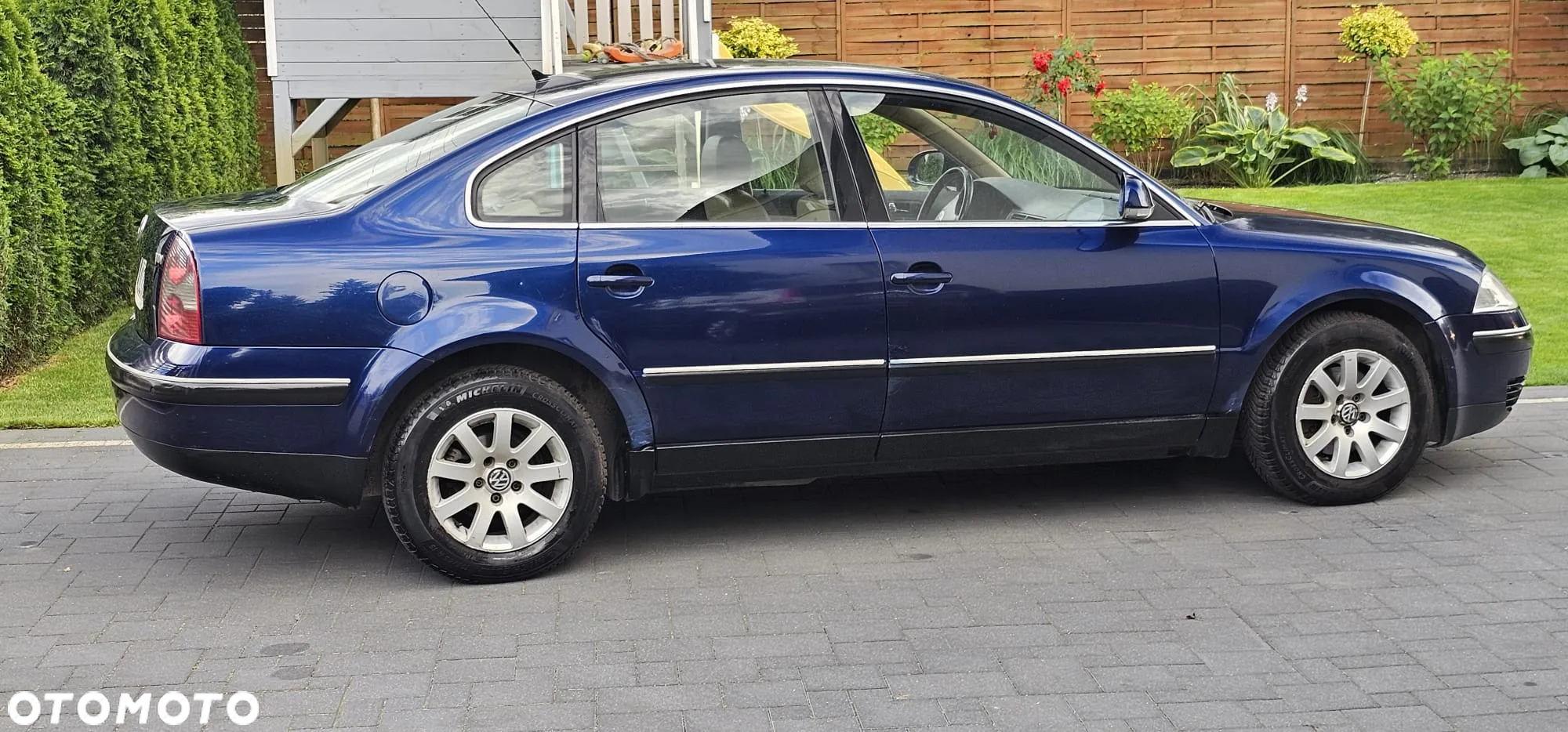 Volkswagen Passat 1.9 TDI Highline - 6